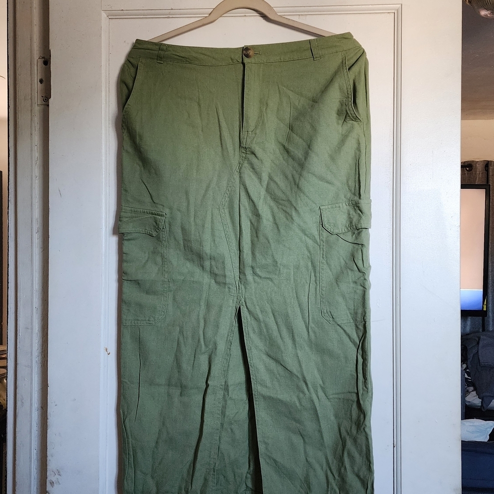 Womens Olive Green Linen Cargo Skirt With Slit In The Front
